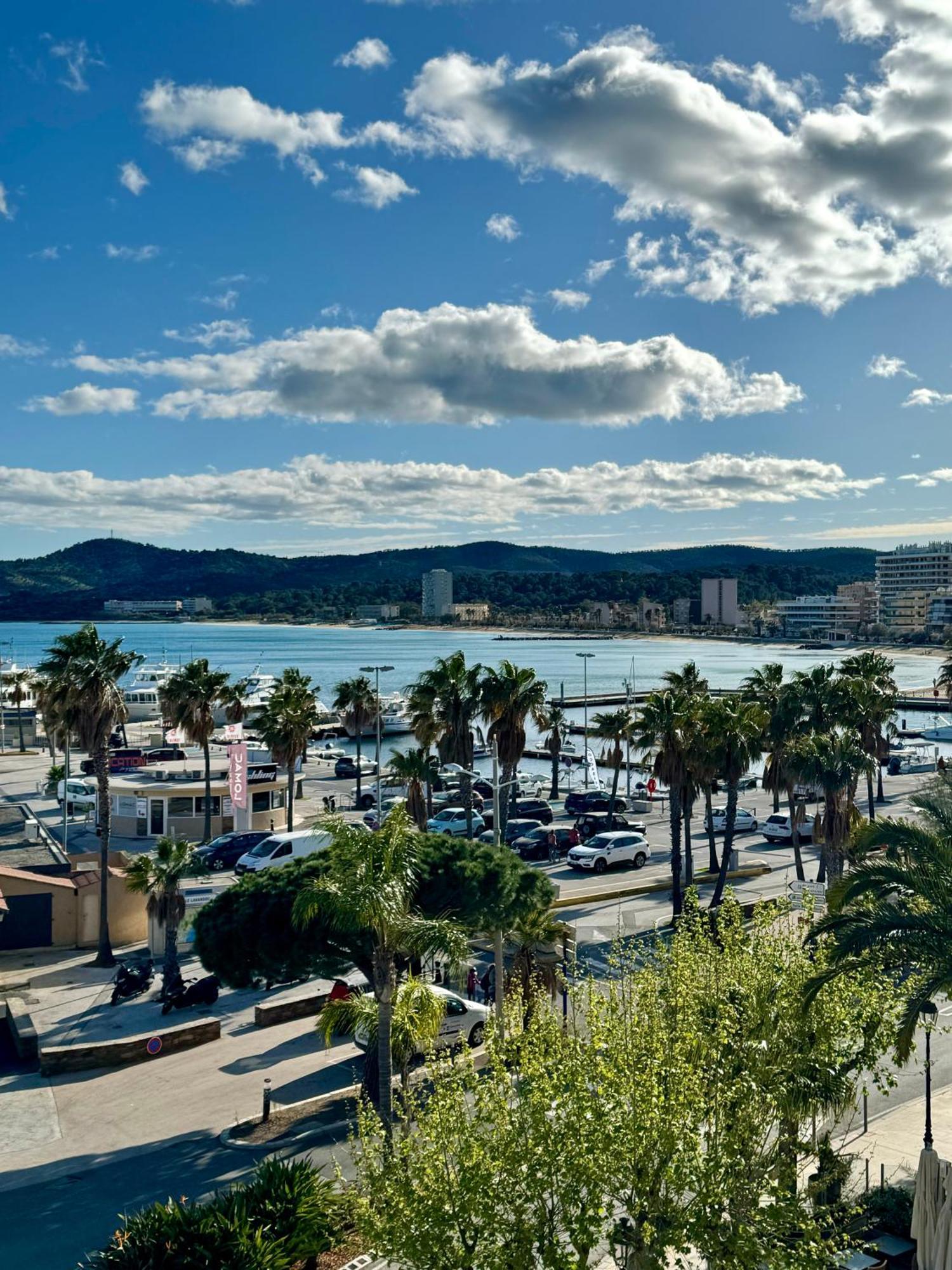 Hotel Le Rabelais Le Lavandou Exteriér fotografie