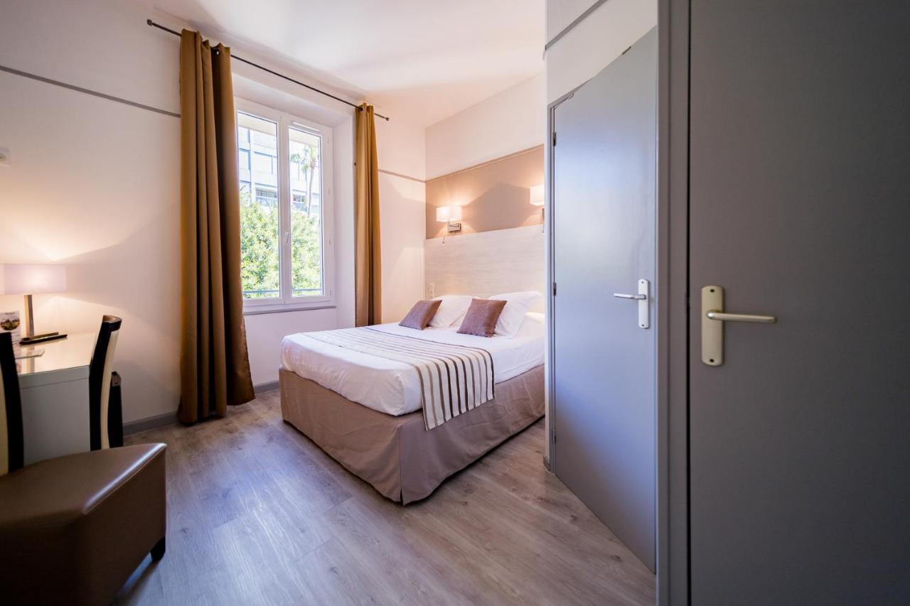 Hotel Le Rabelais Le Lavandou Exteriér fotografie