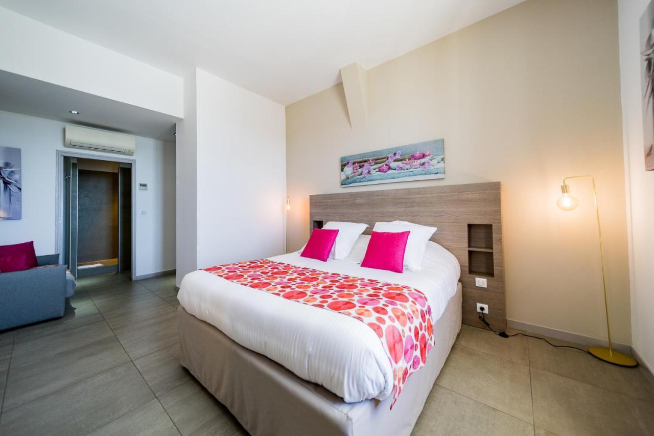 Hotel Le Rabelais Le Lavandou Exteriér fotografie